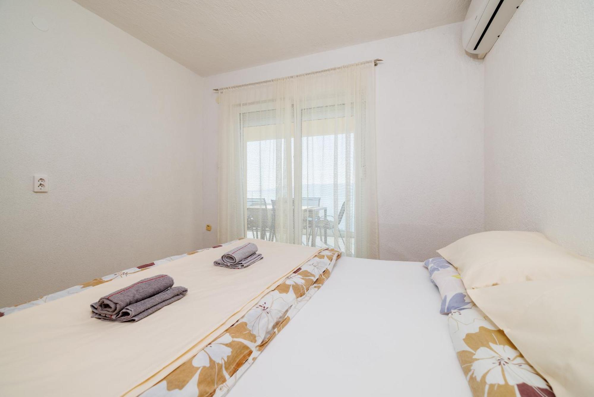 Apartmani Tijana Новий Винодольський Екстер'єр фото